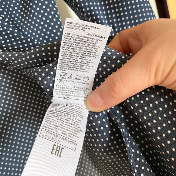 Banana Republic navy blue polka dot blouse - Picture 4 of 9